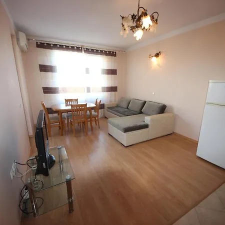 Perla Menada Burgas City